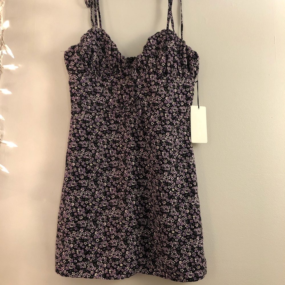 Laura’s Boutique Purple Floral Dress - Picture 2 of 4